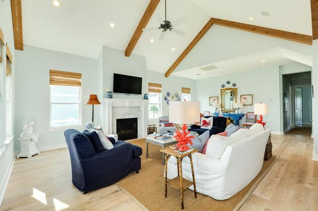 3806 Sea Urchin, Galveston, TX 77554