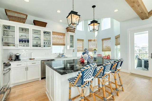 3806 Sea Urchin, Galveston, TX 77554