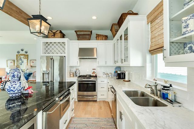 3806 Sea Urchin, Galveston, TX 77554