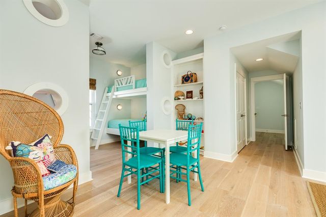 3806 Sea Urchin, Galveston, TX 77554