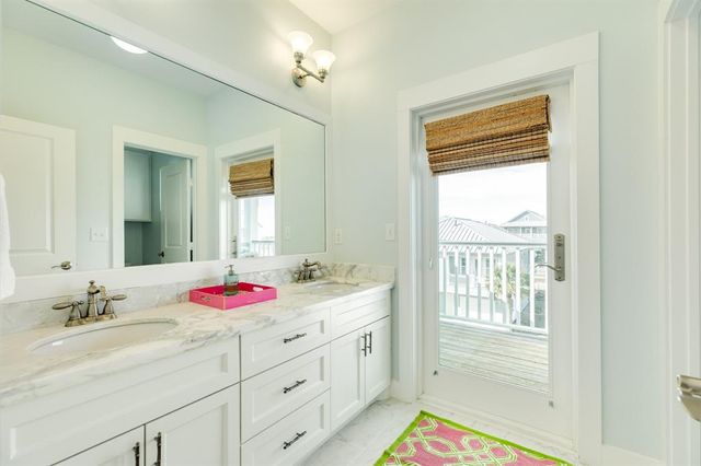 3806 Sea Urchin, Galveston, TX 77554