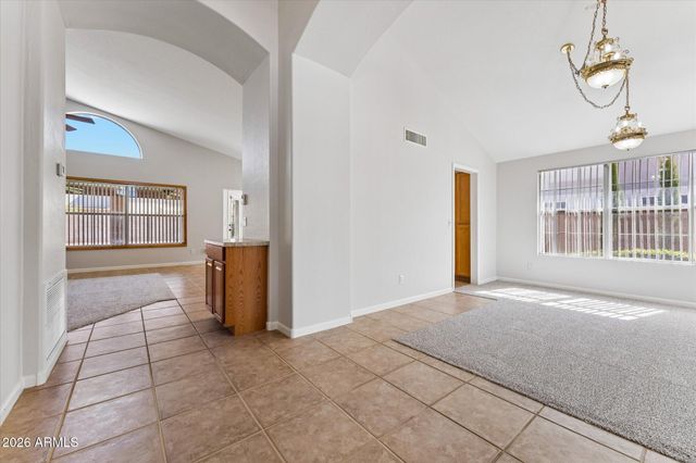 652 W MENDOZA Avenue, Mesa, AZ 85210