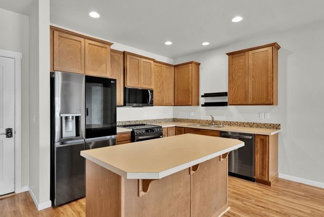 2260 N Country Vista Blvd, Liberty Lake, WA 99019