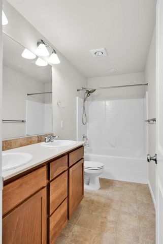 2260 N Country Vista Blvd, Liberty Lake, WA 99019