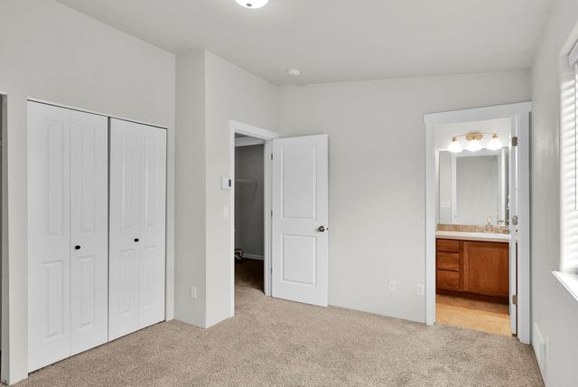 2260 N Country Vista Blvd, Liberty Lake, WA 99019