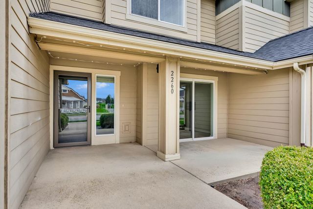 2260 N Country Vista Blvd, Liberty Lake, WA 99019