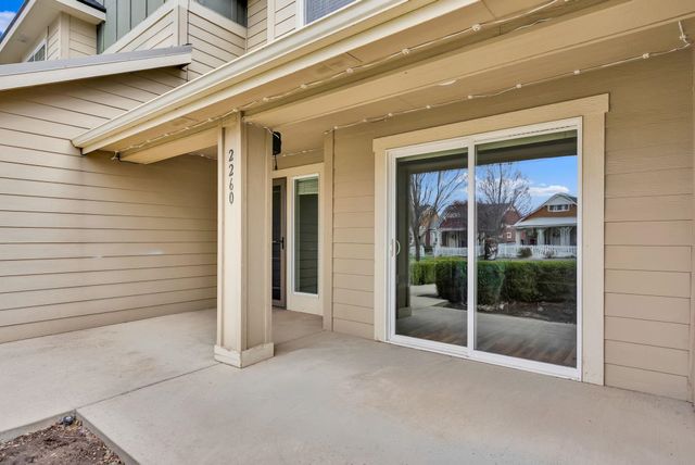 2260 N Country Vista Blvd, Liberty Lake, WA 99019