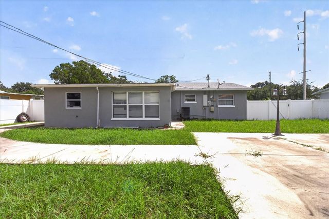 7210 DR MARTIN LUTHER KING JR STREET N, St Petersburg, FL 33702