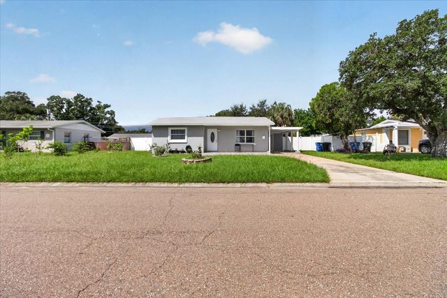 7210 DR MARTIN LUTHER KING JR STREET N, St Petersburg, FL 33702