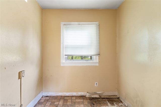 2203 5th Street NE, Canton, OH 44704