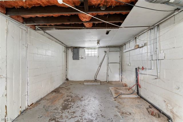 2203 5th Street NE, Canton, OH 44704