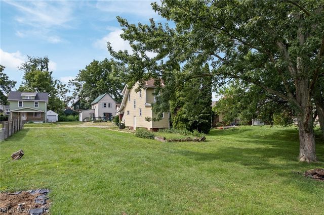2203 5th Street NE, Canton, OH 44704