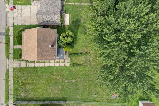 2203 5th Street NE, Canton, OH 44704