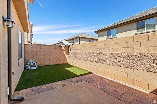 2484 MANZONI RD, Santa Clara, UT 84765