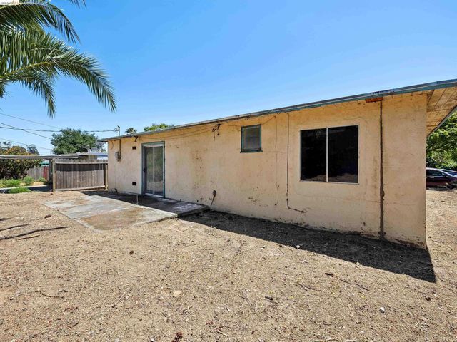 456 La Jolla St, Vallejo, CA 94591