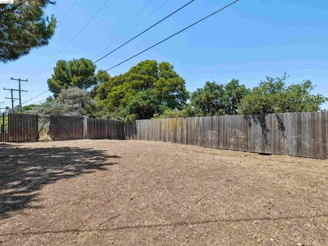 456 La Jolla St, Vallejo, CA 94591