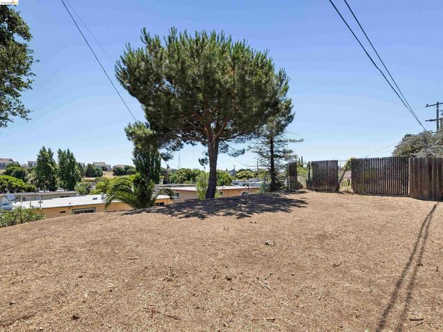 456 La Jolla St, Vallejo, CA 94591