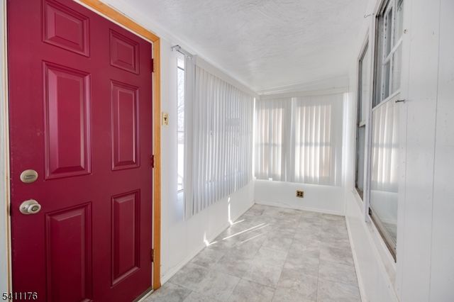 215 Victory St, Roselle Boro, NJ 07203