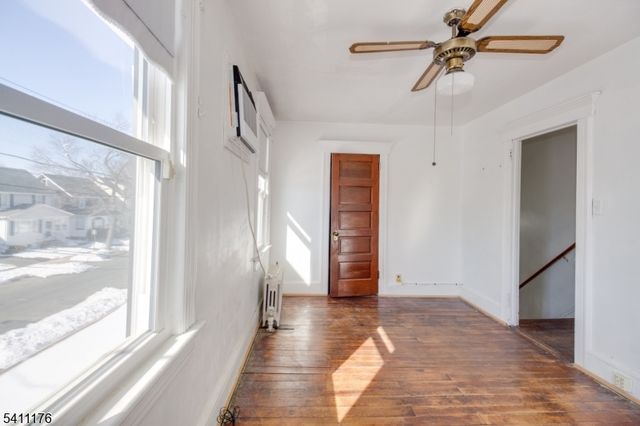 215 Victory St, Roselle Boro, NJ 07203