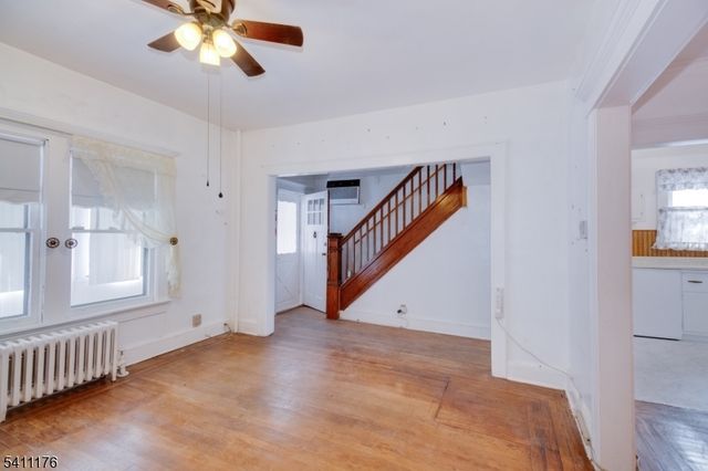 215 Victory St, Roselle Boro, NJ 07203