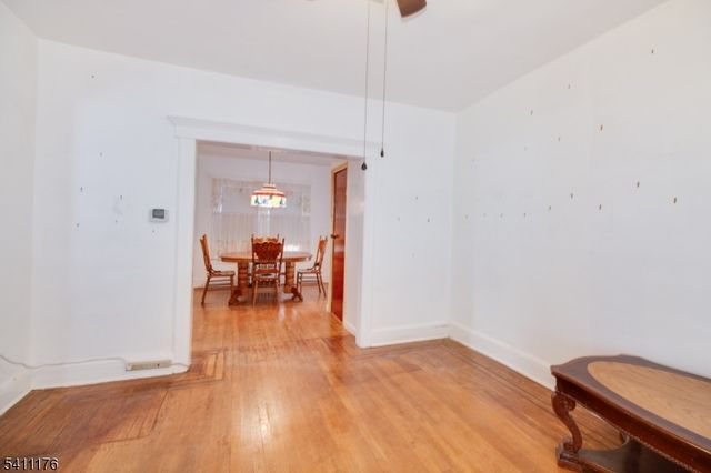 215 Victory St, Roselle Boro, NJ 07203