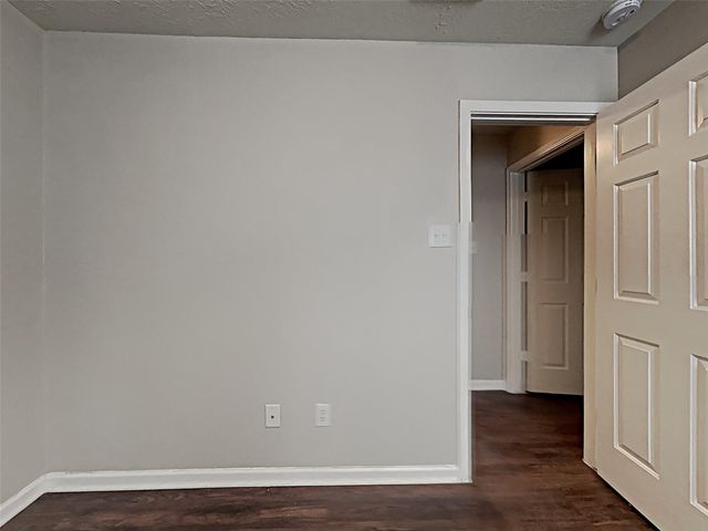 9010 York Hollow Lane, Houston, TX 77044