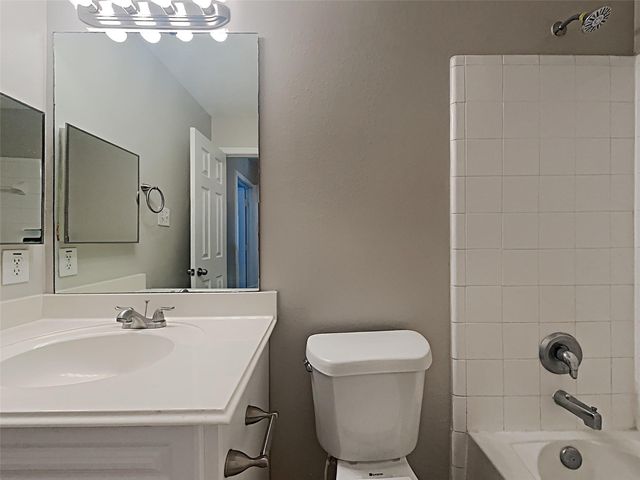 9010 York Hollow Lane, Houston, TX 77044