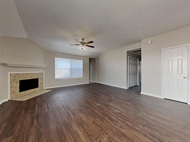9010 York Hollow Lane, Houston, TX 77044