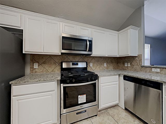 9010 York Hollow Lane, Houston, TX 77044
