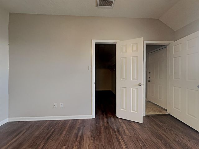 9010 York Hollow Lane, Houston, TX 77044
