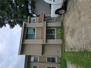 5525 Campus DR, Virginia Beach, VA 23462