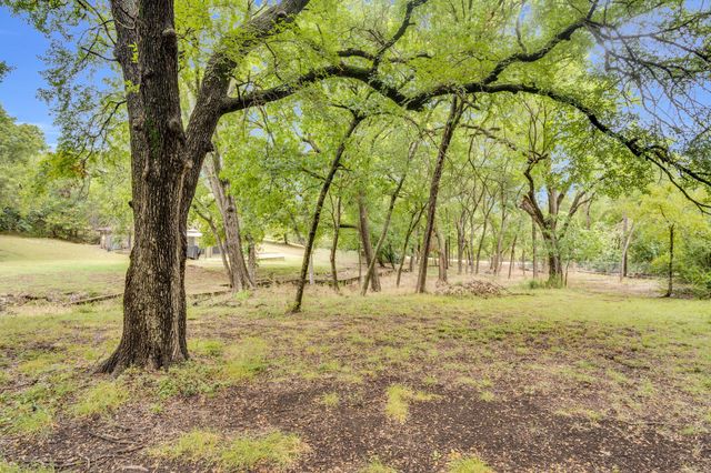 2016 Adams Lane S, Azle, TX 76020