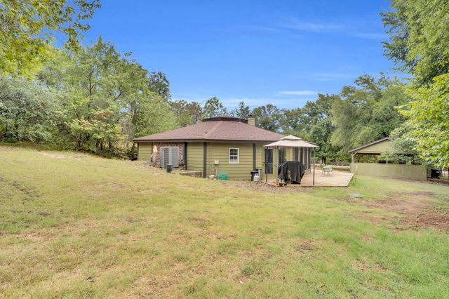 2016 Adams Lane S, Azle, TX 76020
