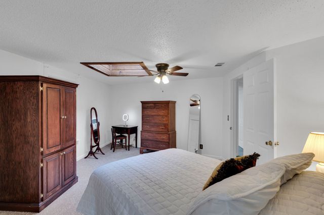 2016 Adams Lane S, Azle, TX 76020