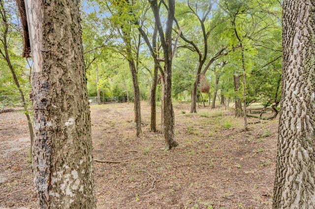 2016 Adams Lane S, Azle, TX 76020