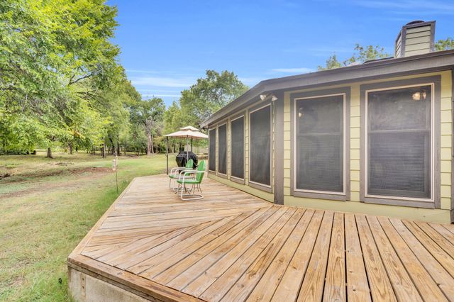 2016 Adams Lane S, Azle, TX 76020