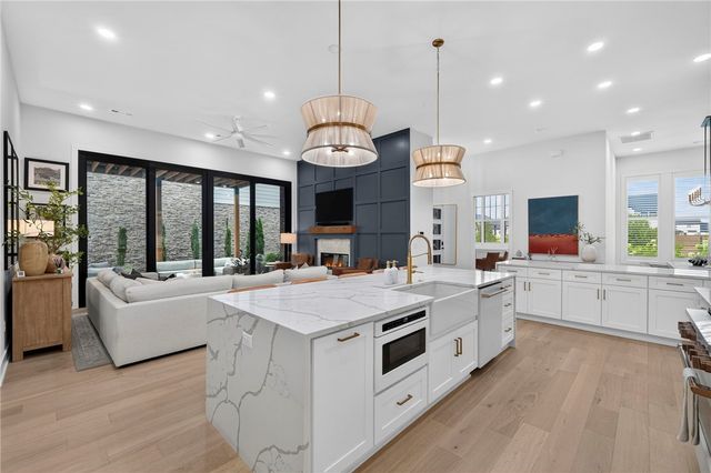 3401 SW Awakening Avenue, Bentonville, AR 72713