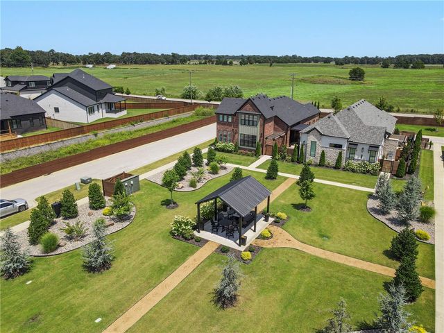3401 SW Awakening Avenue, Bentonville, AR 72713