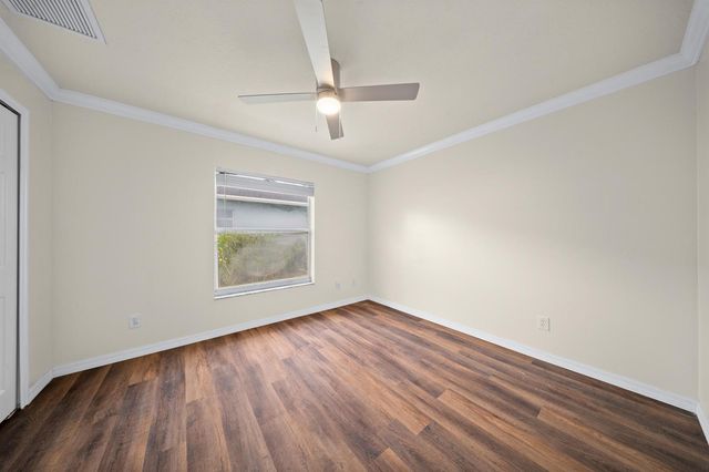 6121 NW Daroco Terrace, Port St. Lucie, FL 34986