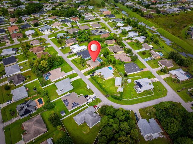 6121 NW Daroco Terrace, Port St. Lucie, FL 34986