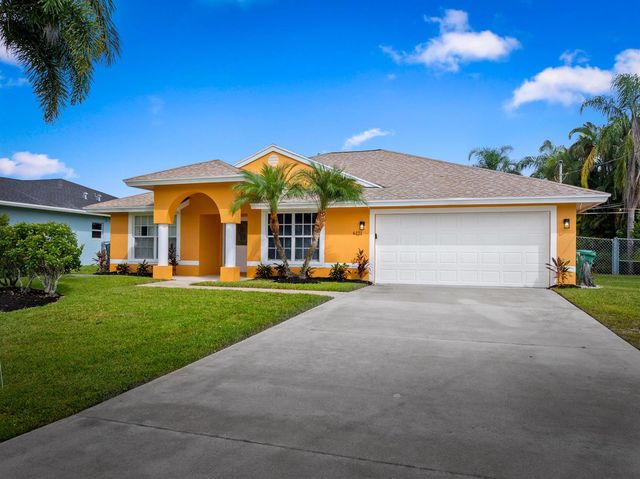6121 NW Daroco Terrace, Port St. Lucie, FL 34986