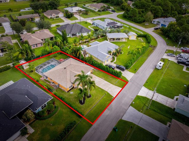 6121 NW Daroco Terrace, Port St. Lucie, FL 34986
