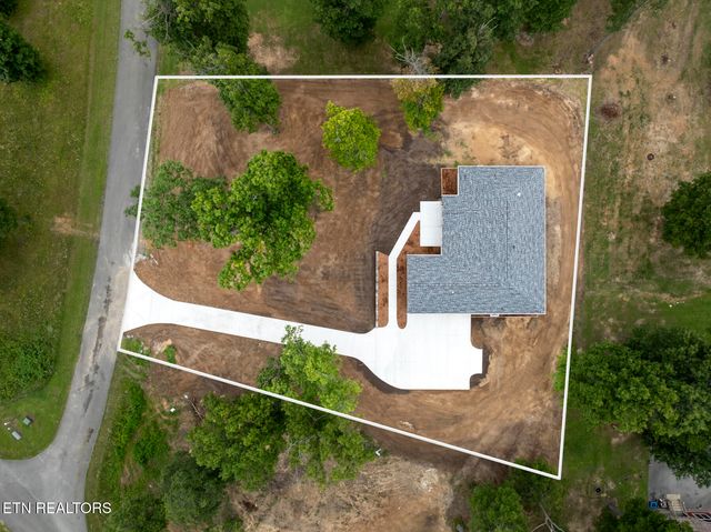 427 Bluff View Lp, Crossville, TN 38571
