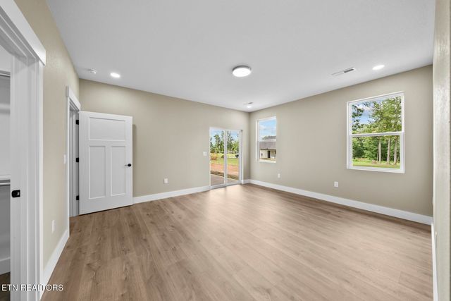 427 Bluff View Lp, Crossville, TN 38571