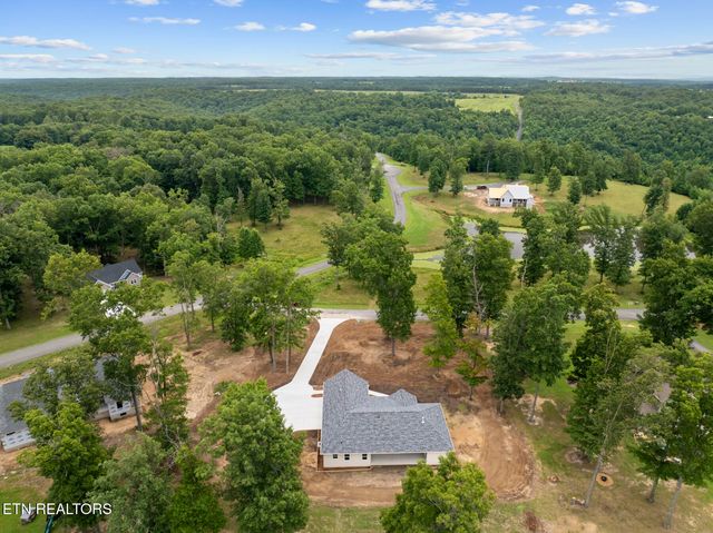 427 Bluff View Lp, Crossville, TN 38571