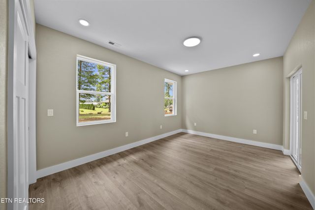 427 Bluff View Lp, Crossville, TN 38571