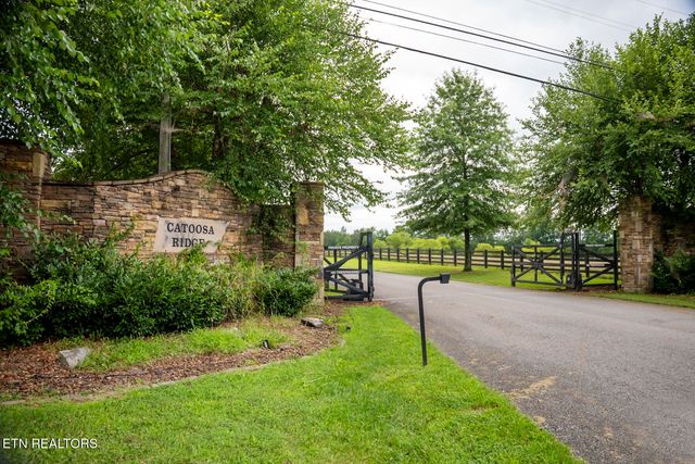 427 Bluff View Lp, Crossville, TN 38571