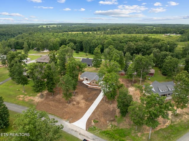 427 Bluff View Lp, Crossville, TN 38571