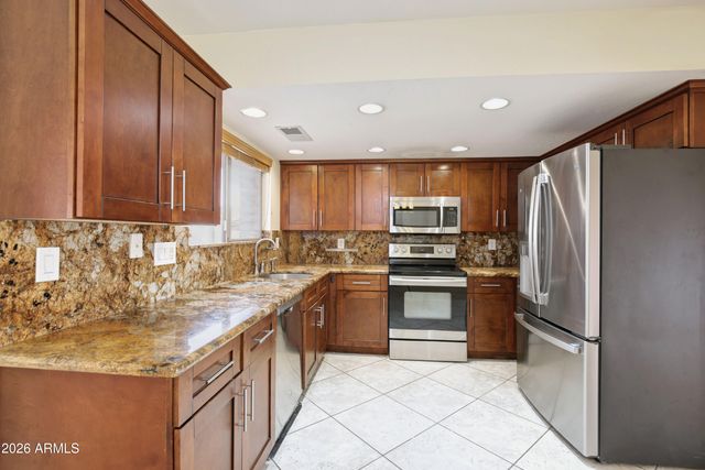 2102 W KNOX Road, Chandler, AZ 85224