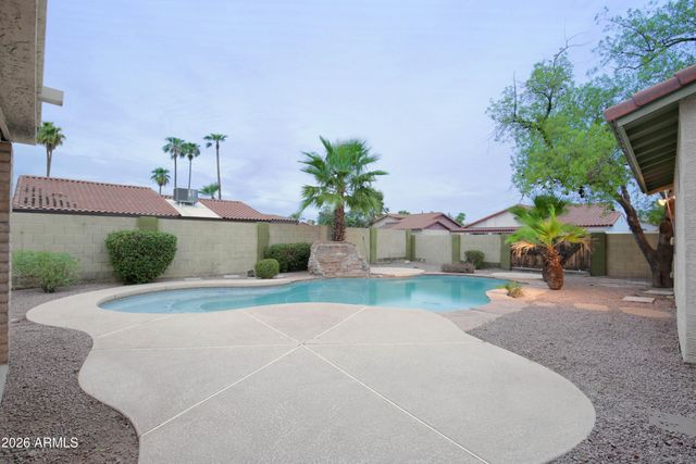 2102 W KNOX Road, Chandler, AZ 85224